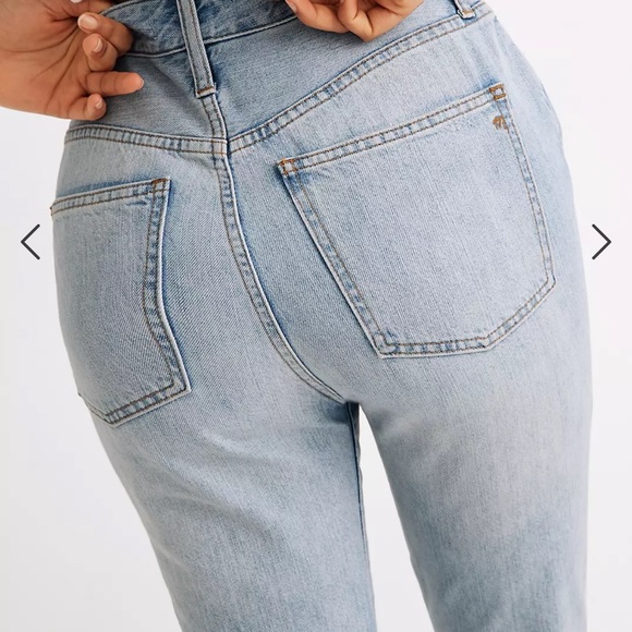 The Petite Curvy Perfect Vintage Jean in Fitzgerald Wash - Picture 2 of 11